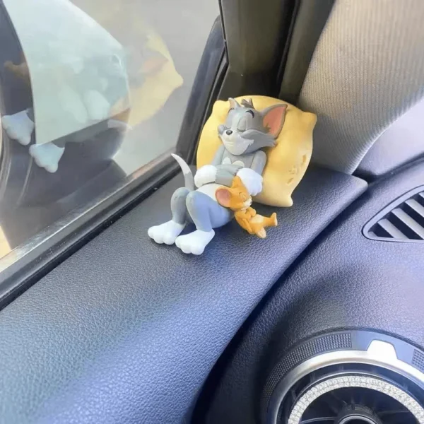 Tom & Jerry Cartoon Figurines – Cute Desk & Car Decoration Ornaments - Image 5